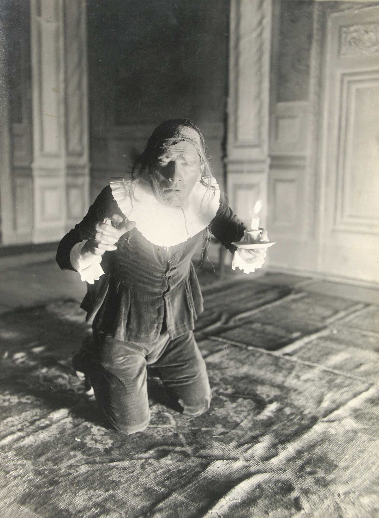 Claude Bourrin dans l’Avare de Molière, Hanoi, v. 1927 - GGI 66908