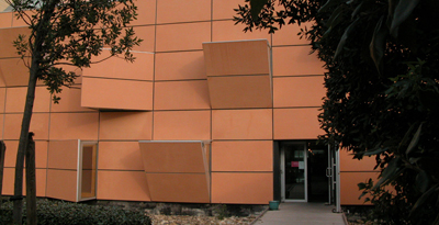 ANOM - Façade du batiment - Extension 1996