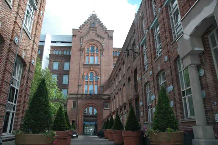 acc&egrave;s salle de lecture